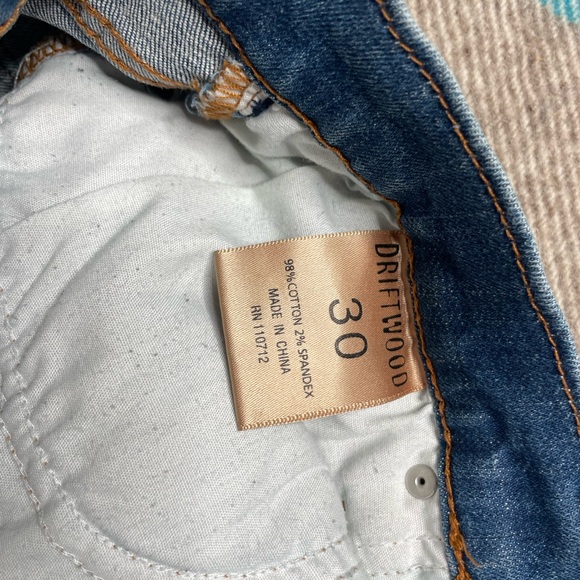 Driftwood Women's 30 flower Embroidered Jeans - Picture 6 of 6